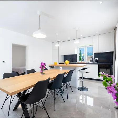 Nea ドゥブロブニク