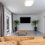 Apartament Nea *